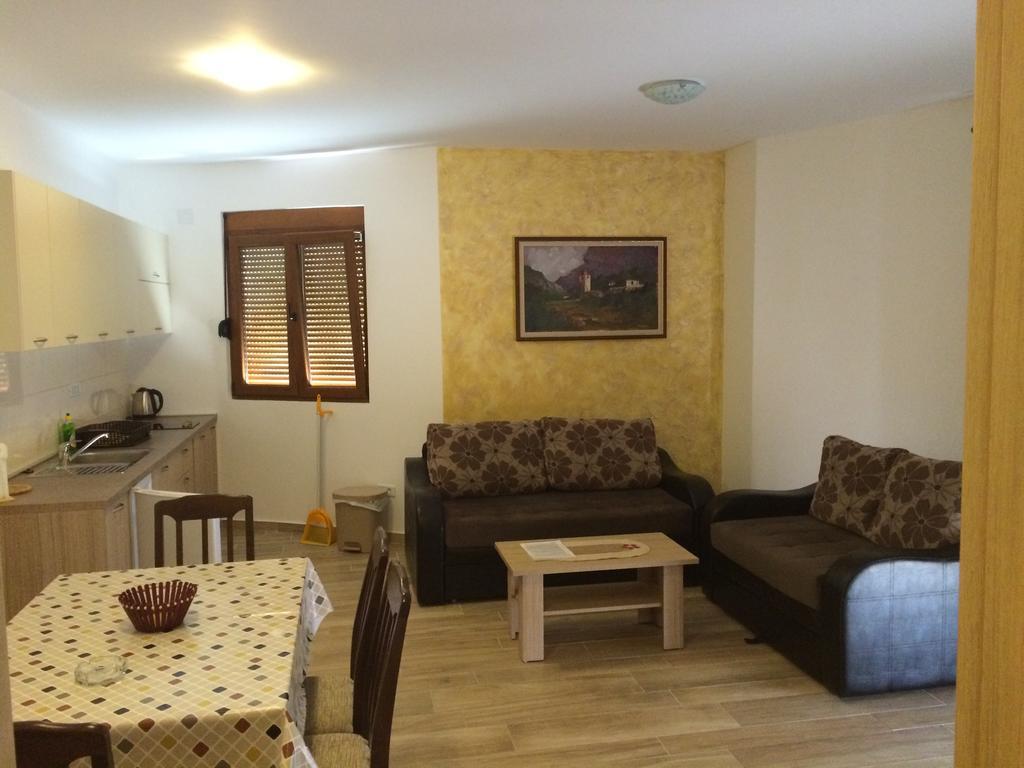 Apartments Md Lux Sutomore Luaran gambar