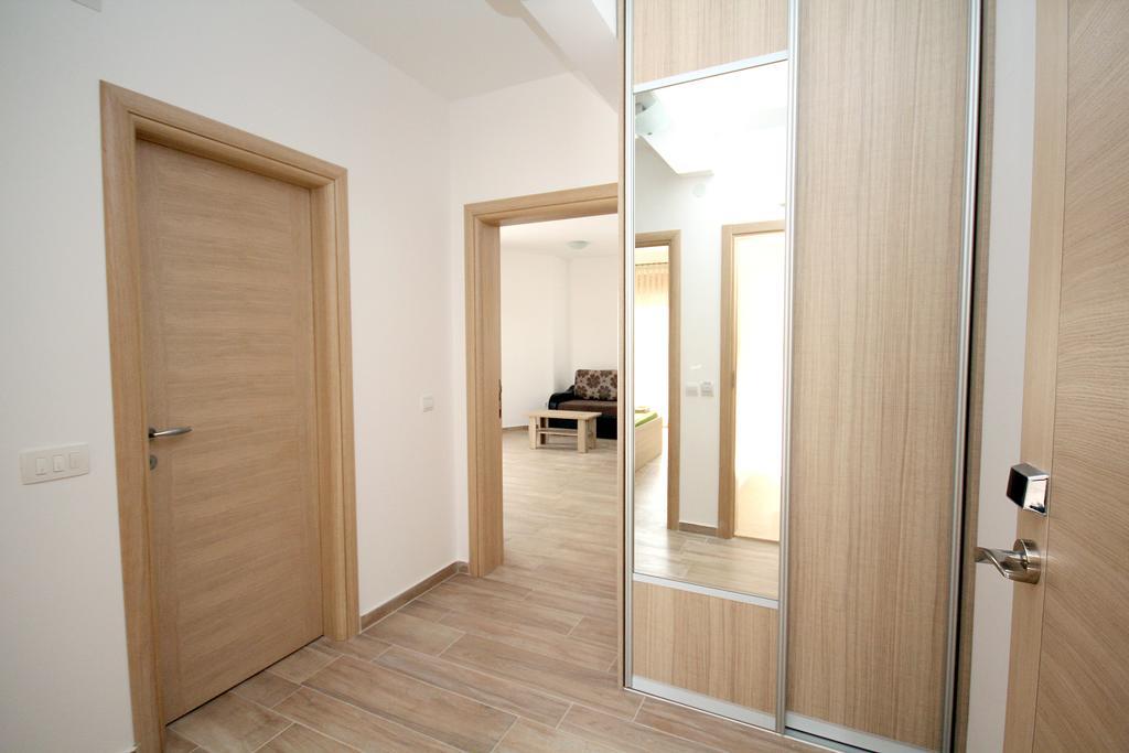 Apartments Md Lux Sutomore Bilik gambar